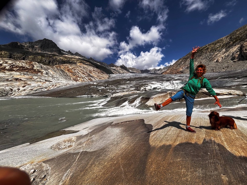 Der Furkapass mit&nbsp;Hund
